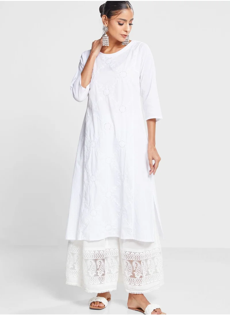 Fabindia Crew Neck Broidered Kurti