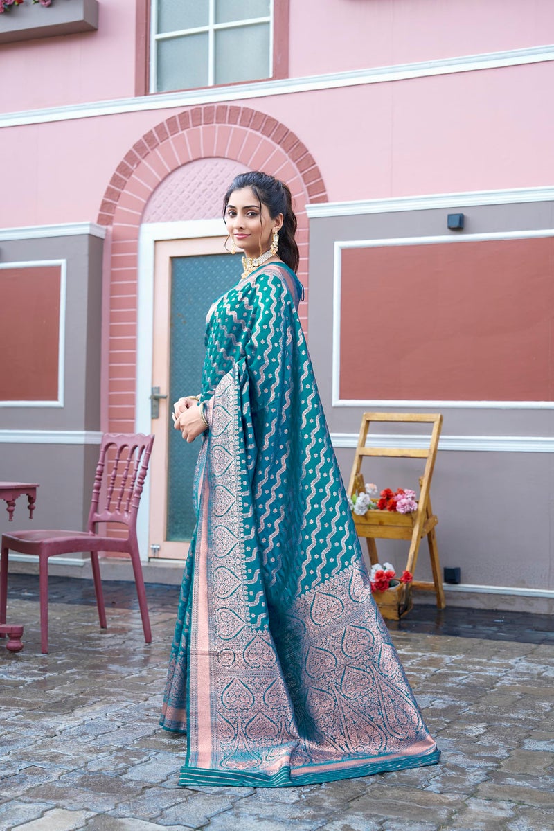 Leriya Fashion Women Saree (DARK GREEN / Free) - Image 4