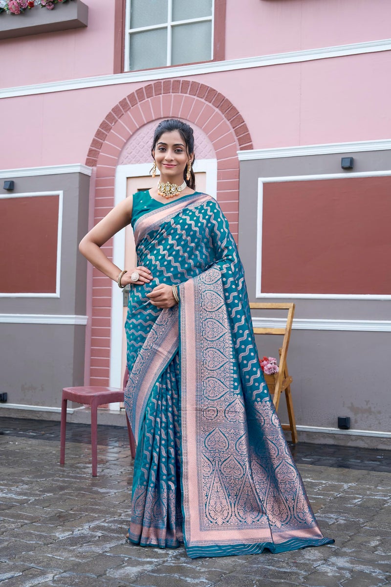 Leriya Fashion Women Saree (DARK GREEN / Free) - Image 3