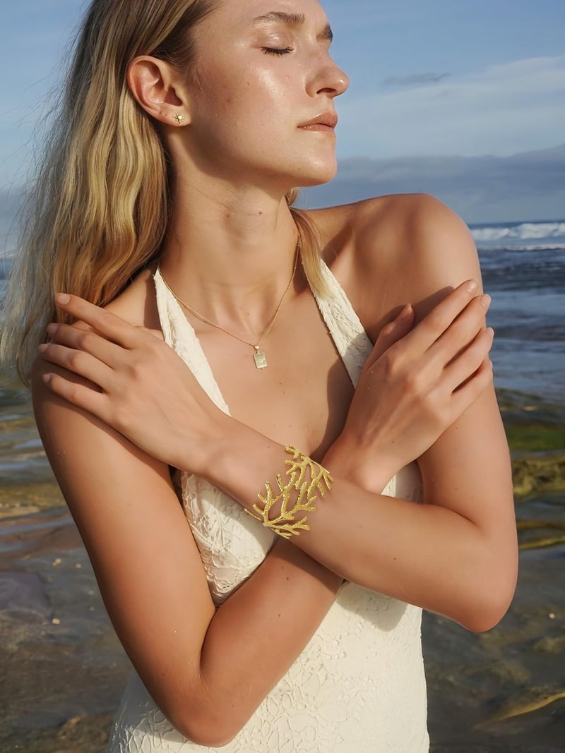 WOWORAMA Gold Coral Reef Cuff Bracelets for Women Hammered Wide Chunky Sea Coral Bracelet Irregular Boho Beach Shell Statement Bracelet - Image 3