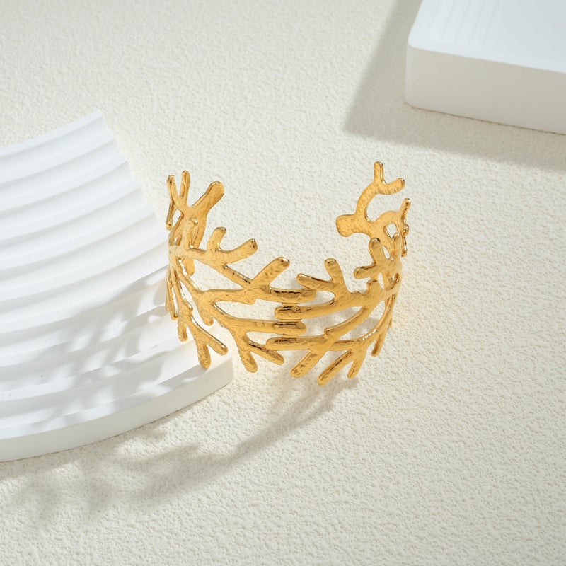 WOWORAMA Gold Coral Reef Cuff Bracelets for Women Hammered Wide Chunky Sea Coral Bracelet Irregular Boho Beach Shell Statement Bracelet - Image 5