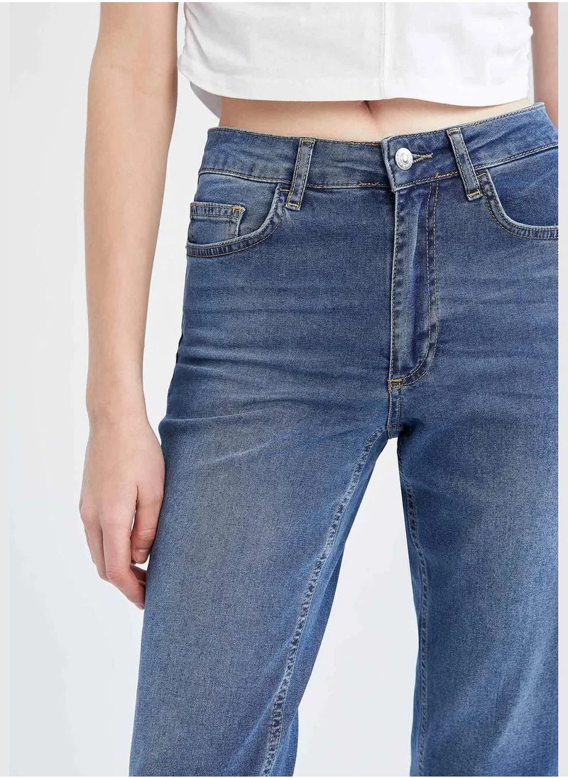 DeFacto Regular Fit Capri Jean Short