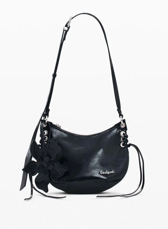 Crossbody wallet seams