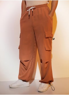 Campus Sutra Men's Sienna Brown Solid Cargo Parachute Trousers  - Image 3