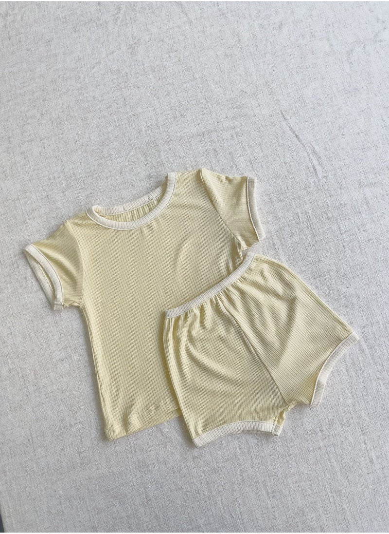 Baby Soft Breathable Cotton Short-Sleeved T-Shirt + Shorts Split + Hairband  Yellow Color Three-Piece Set - Image 5