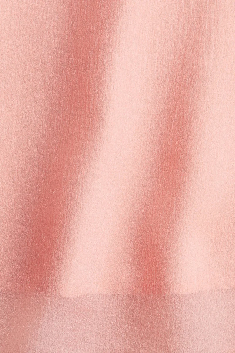 اتش اند ام فستان بتصميم