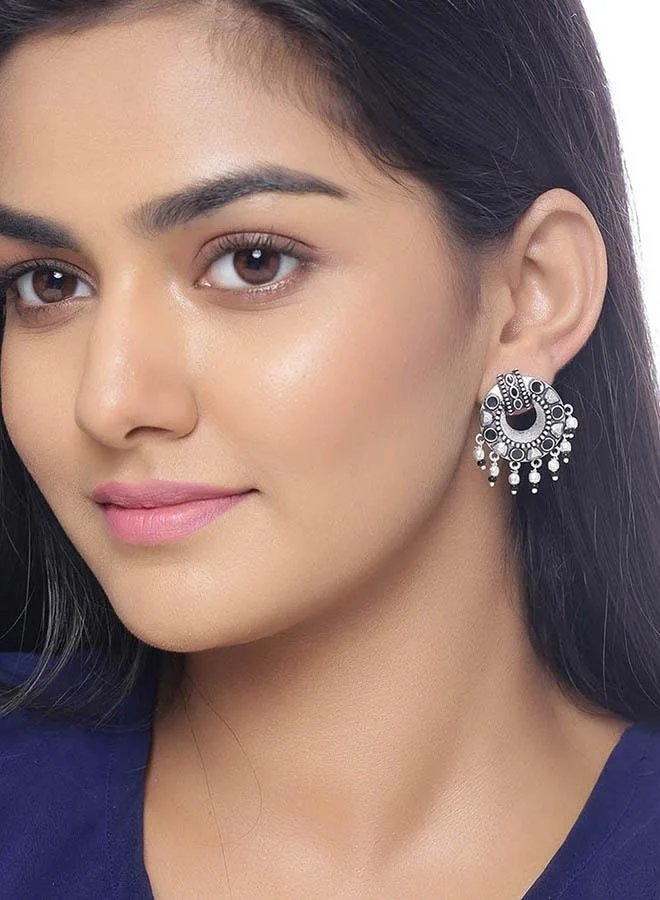 فويلا Nayantara Hoop Style Earrings