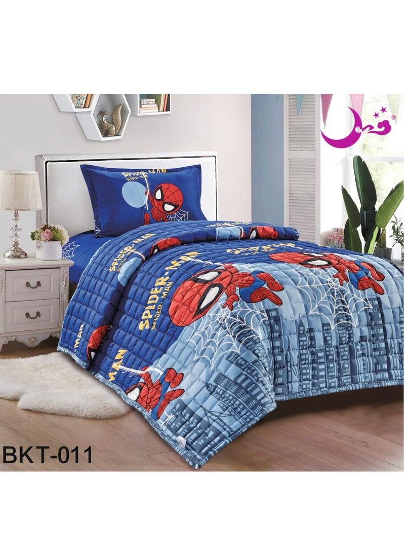 Moon Children's drawings compressed bedspread for one and a half people. Add a dose of vitality to your little ones' room decor by purchasing this beautiful bedspread. 