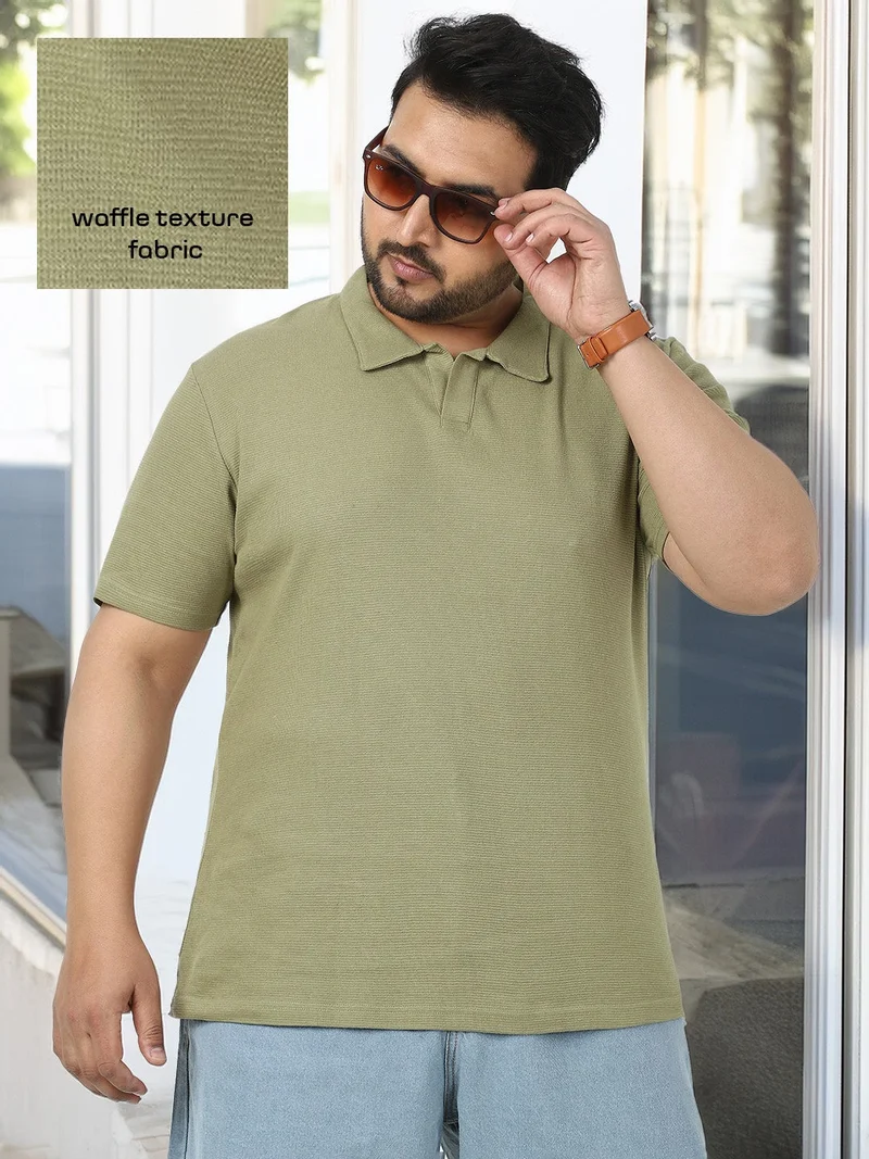Urbano Fashion  Urbano Plus Men's Matcha Green Textured Regular Fit Half Sleeve Cotton Polo T-Shirt  | Best Price UAE