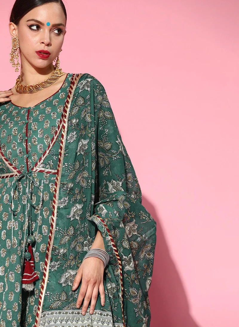 ISHIN  Women Green Floral Embroidered Regular Gotta Patti Pure Cotton Kurta With Sharara & With Dupatta for Women | Best Price UAE