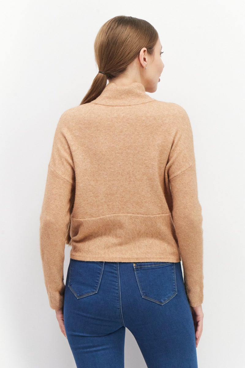 VERO MODA كنزة ليندا ذات الرقبة المرتفعة للنساء من كوتور ميد فور فيرو مودة، تان هندي - Image 3