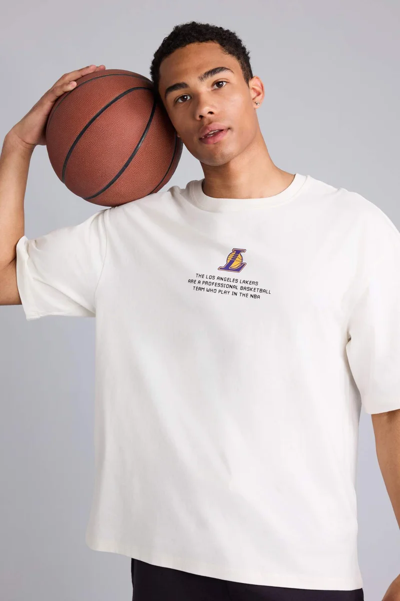 DeFacto NBA Los Angeles Lakers Licensed Boxy Fit Crew Neck Short Sleeve T-Shirt