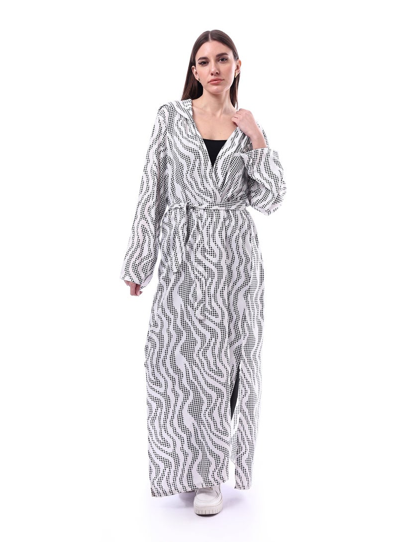 Andora Slip On Patterned Long Koftan _ White & Black  - Image 2
