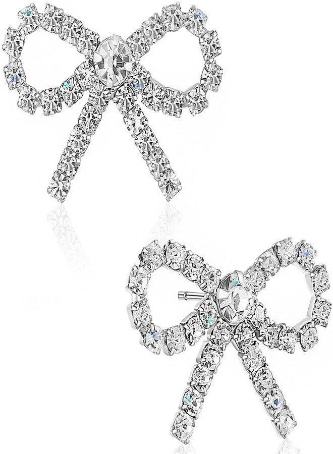 هامبل شيك نيويورك أقراط فضية اللون على شكل فيونكة للنساء - أقراط فضية اللون على شكل فيونكة، أقراط عصرية مرصعة بأحجار الراين للنساء، أقراط صغيرة لامعة وأنيقة، مجوهرات جذابة لحفلات التخرج أو العودة إلى الوطن - Image 1