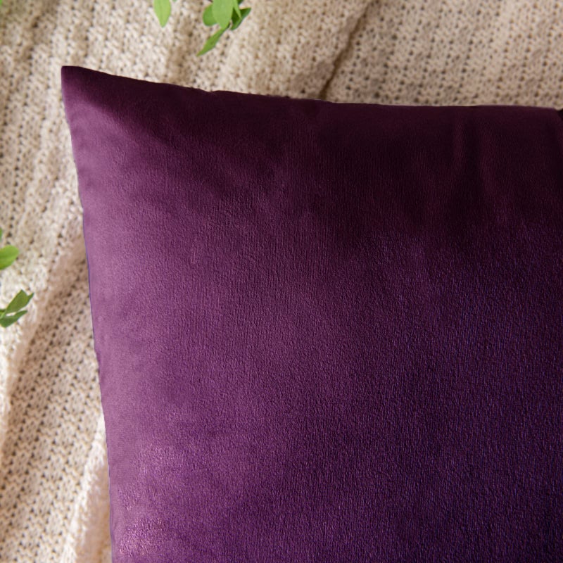 EMEMA Pack of 2 Velvet Throw Pillow Covers Decorative Square Pillowcase Soft Solid Cushion Case for Sofa Bedroom Chair Car 20x20 Inch Eggplant Purple - Image 2
