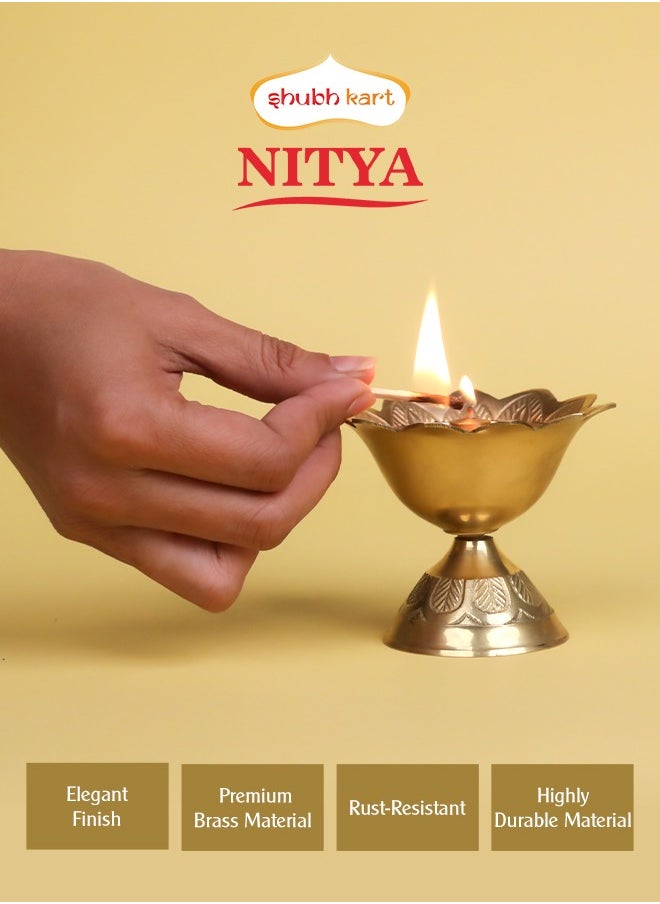Shubh kart مصباح زيتي من النحاس للصلاة/ الموقد/ الديا - (منقوش بالأزهار)  - Image 3