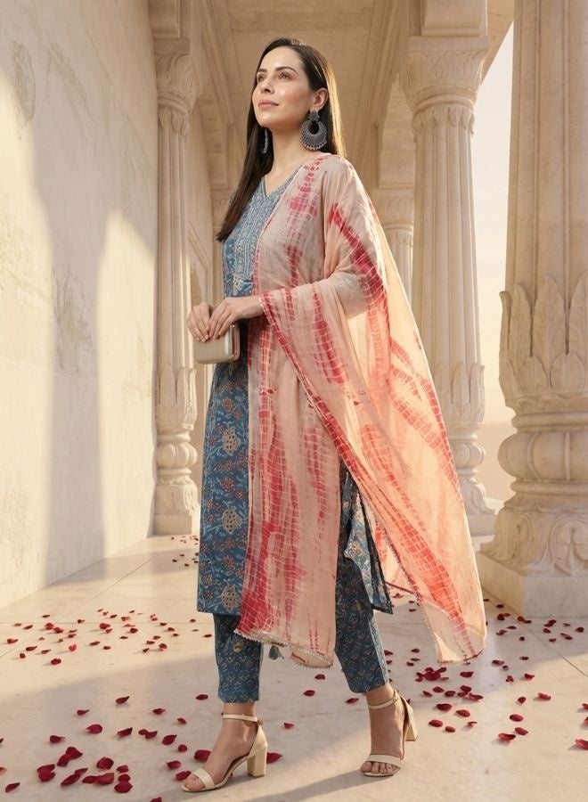 Yuris Women Blue  Peach-Coloured Printed Kurta with Trousers  Dupatta - Image 3