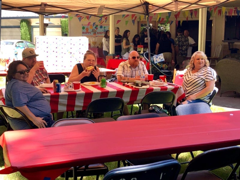 Oojami غطاء طاولة بموضوع الكرنفال بخطوط حمراء وبيضاء من أوجامي - عبوة من 6 - Image 3