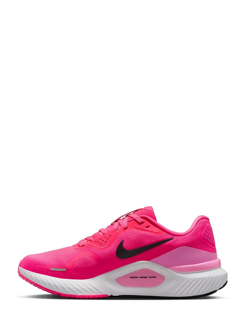 Nike Structure 26