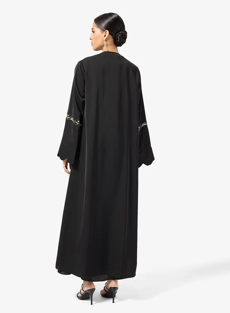 Khizana Abaya With Scallop Hem Sleeves & Sheila