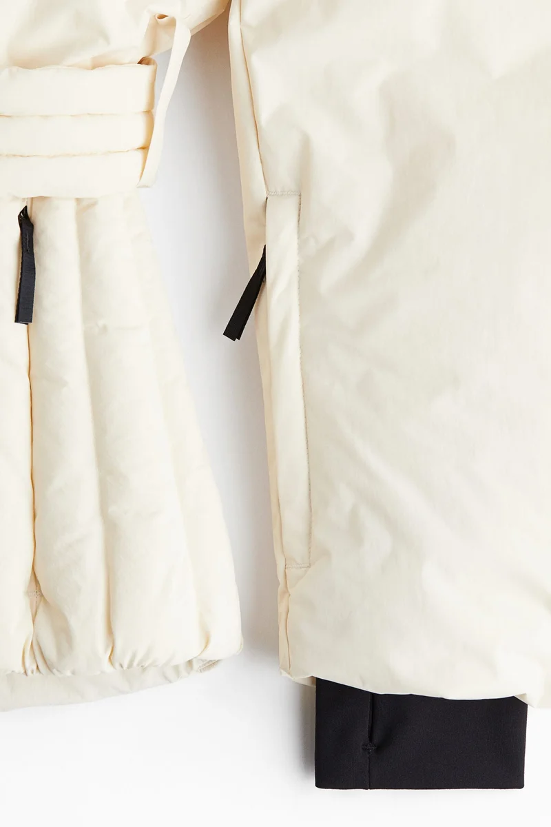 اتش اند ام جاكيت تزلج مبطن مصنوع من قماش ثيرمو موف™