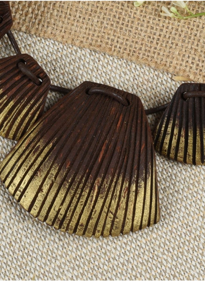 N & H - Women's Coconut Shell Sea Shell Design Necklace with Earrings Set - Image 1