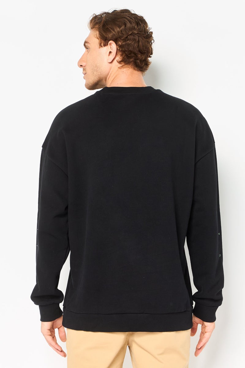 SELECTED Men Crew Neck Long Sleeve Graphic Print Sweatshirt, Black - Image 4