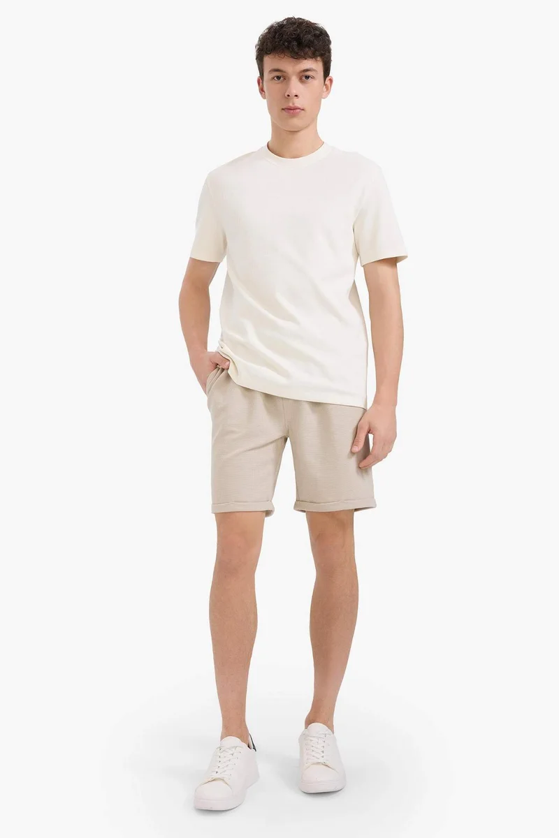 ديفاكتو Regular Fit Shorts