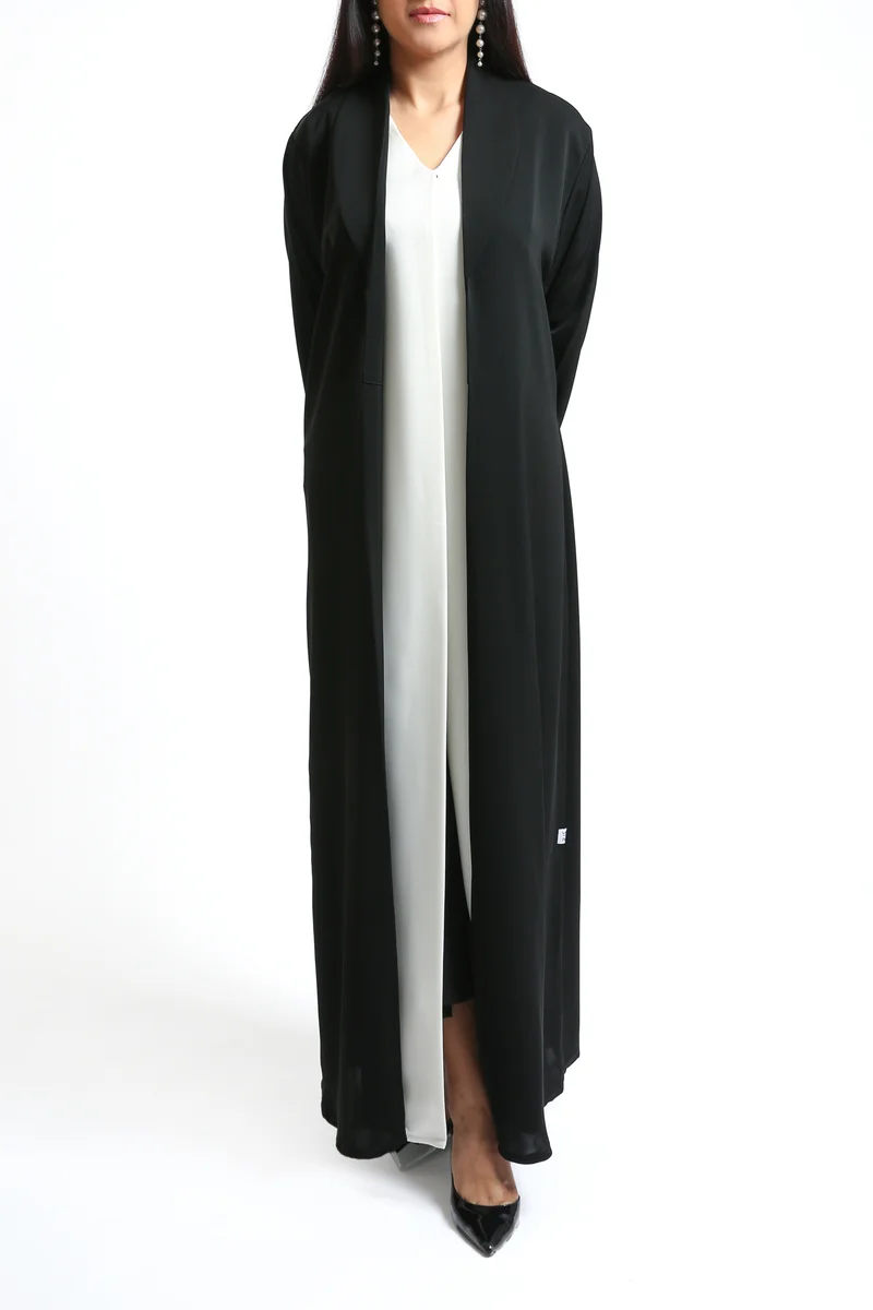 Nikias Nikias Black crepe fabric abaya with nice cuts and unique style