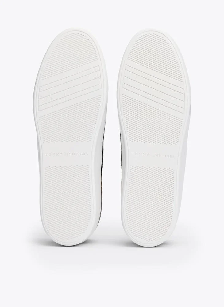 تومي هيلفيغر Lace Up Low Top Sneakers