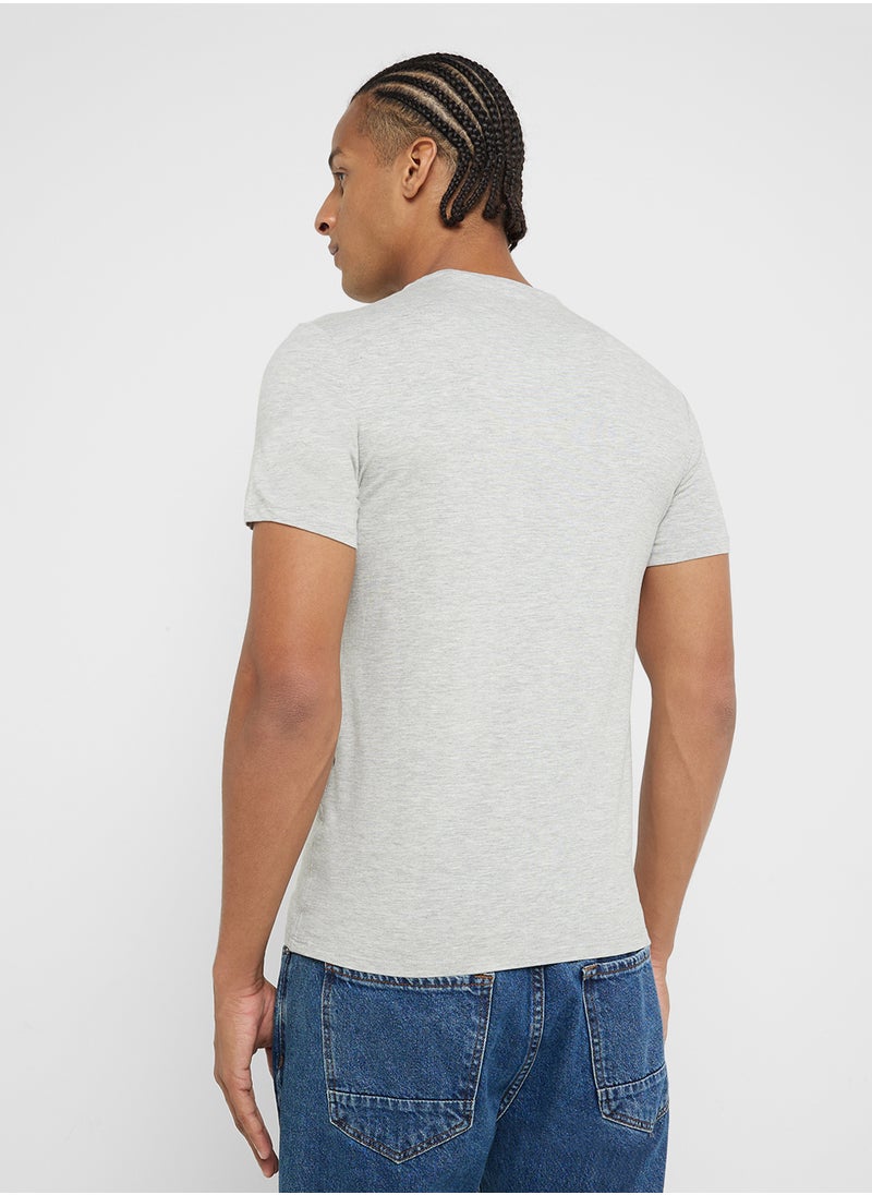 GUESS CN SS CORE TEE  - Image 2