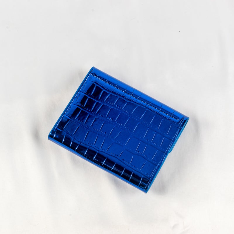 محفظة وحاملة بطاقات جلد لامع أزرق تحتوي على جيوب متعددة للنقود والبطاقات - Image 2