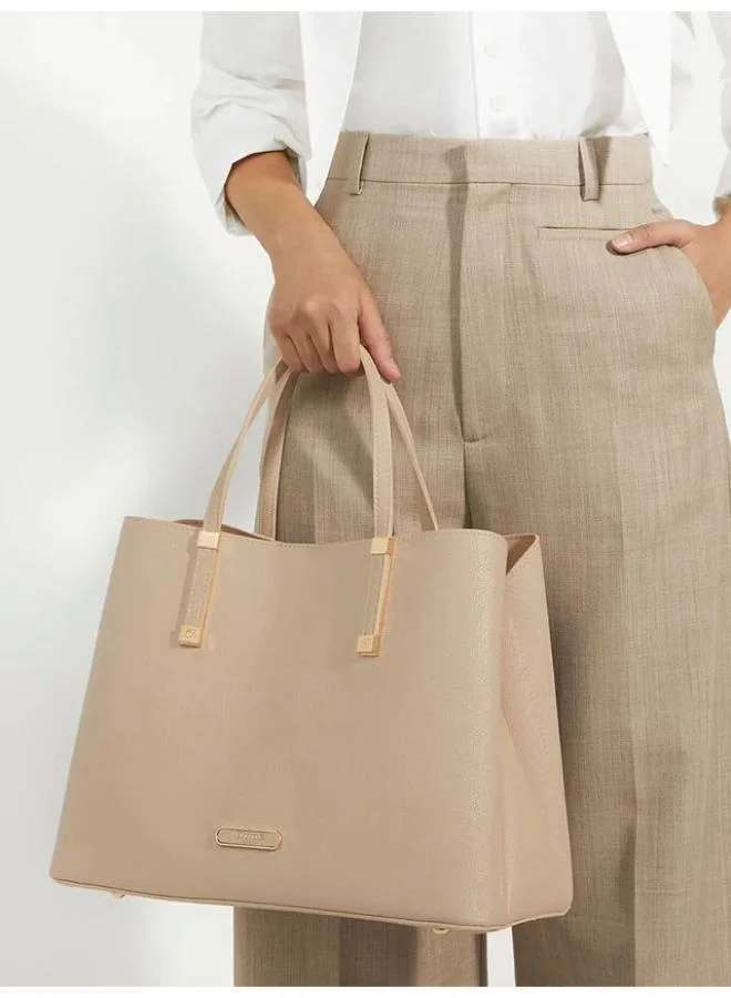 ديون لندن Logo Detail Top Handle Tote