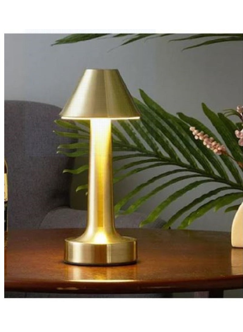 بريمو بلس مصباح طاولة صغير للزينة بتصميم كلاسيكي بسيط ذهبي, مصباح مكتب يعمل باللمس، مصباح طاولة بجانب السرير، مصباح لاسلكي يعمل بالبطارية، مصباح LED قابل لاعادة الشحن، مصباح قراءة للاطفال لغرفة النوم، مكتب المنزل، غرفة المعيشة - Image 3