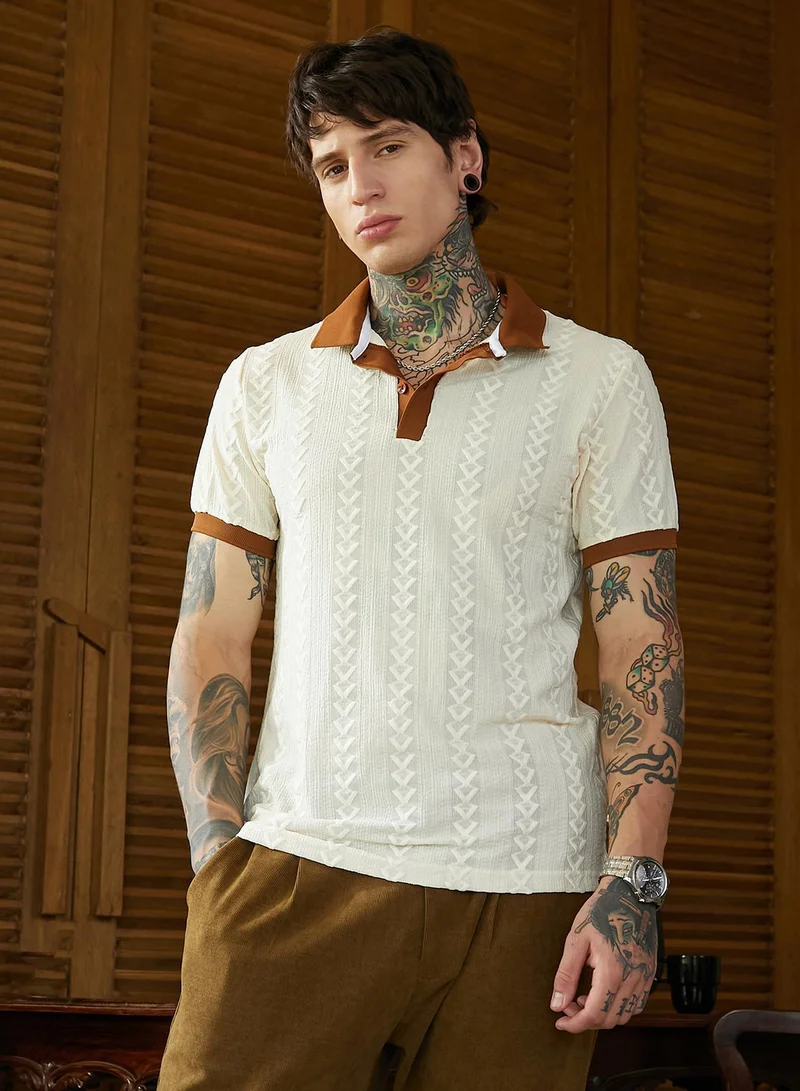 Campus Sutra Men's Daisy White & Russet Brown Arc-Tactile Polo T-Shirt