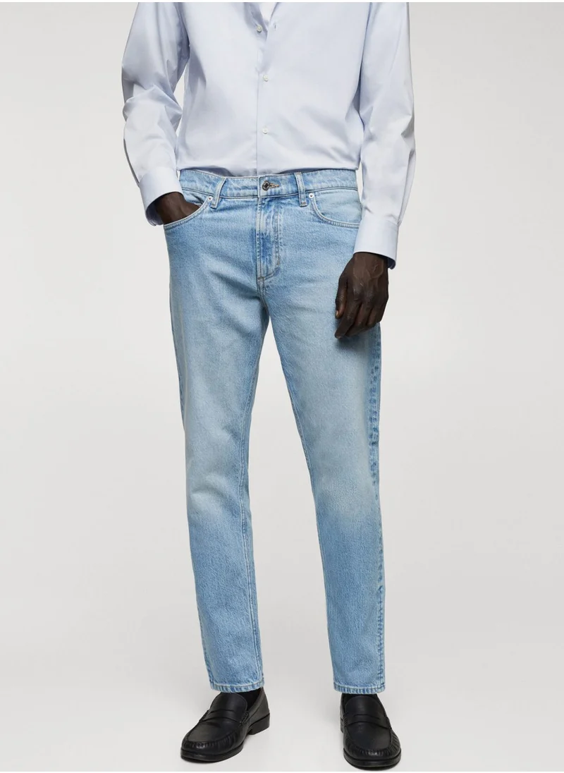 مانجو مان Light Wash Straight Fit Jeans