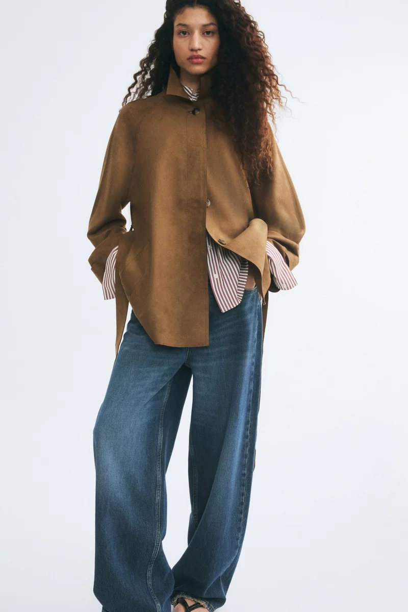 Short tie-belt coat