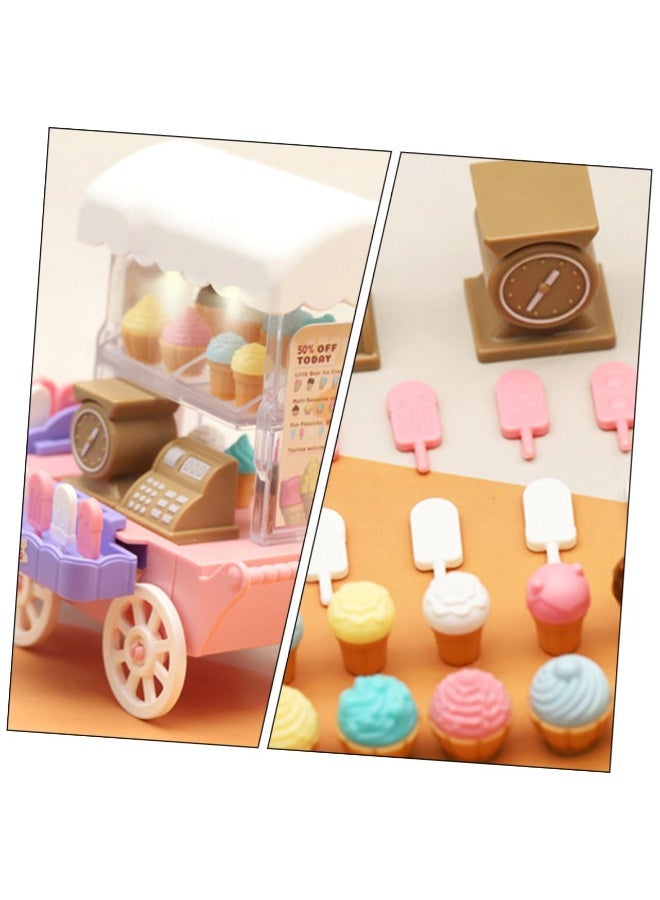 عربة آيس كريم للأطفال بعمر 3 4 5 6 سنوات – لعبة تمثيل الأدوار مزودة بأضواء LED وعجلات متحركة، تشمل مخاريط وبوظة لعبة، ملصقات ديكور، آلة تسجيل نقدي، ميزان، وإكسسوارات حلوى – عربة طعام تعليمية ممتعة م - Image 4