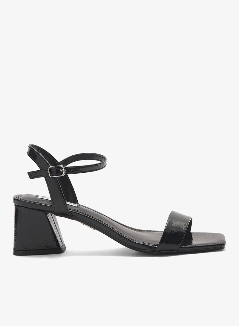 ستيف مادن صنادل بيردي بحزام الكاحل وكعب متوسط