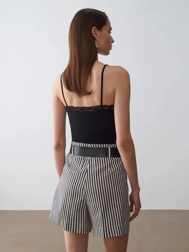 ديلفين DILVIN Slim Fit Sleeveless V-Neck Cami Blouse