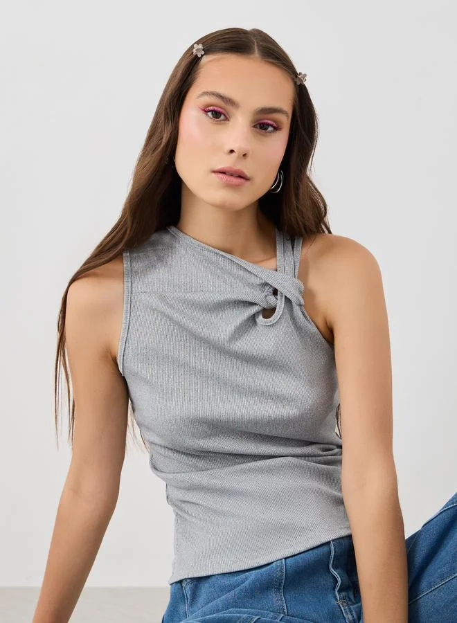 تايك تو توب بدون أكمام بياقة غير متماثلة بنسيج مزدوج