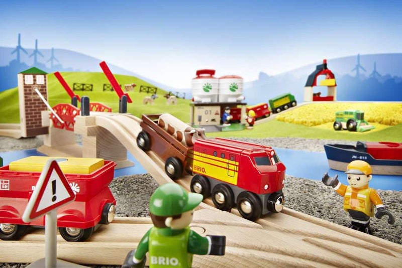 Brio BRIO 33757 Lifting Bridge - Engaging Toy Train Accessory | Includes Wooden Track | Ideal for Kids Age 3 and Up | FSC Certified Wood - Red  - Image 4