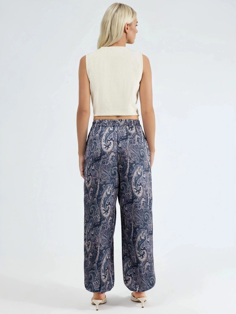 Qustyle QU STYLE Patterned Baggy Fit Elastic Leg Pants with Pockets - Image 3