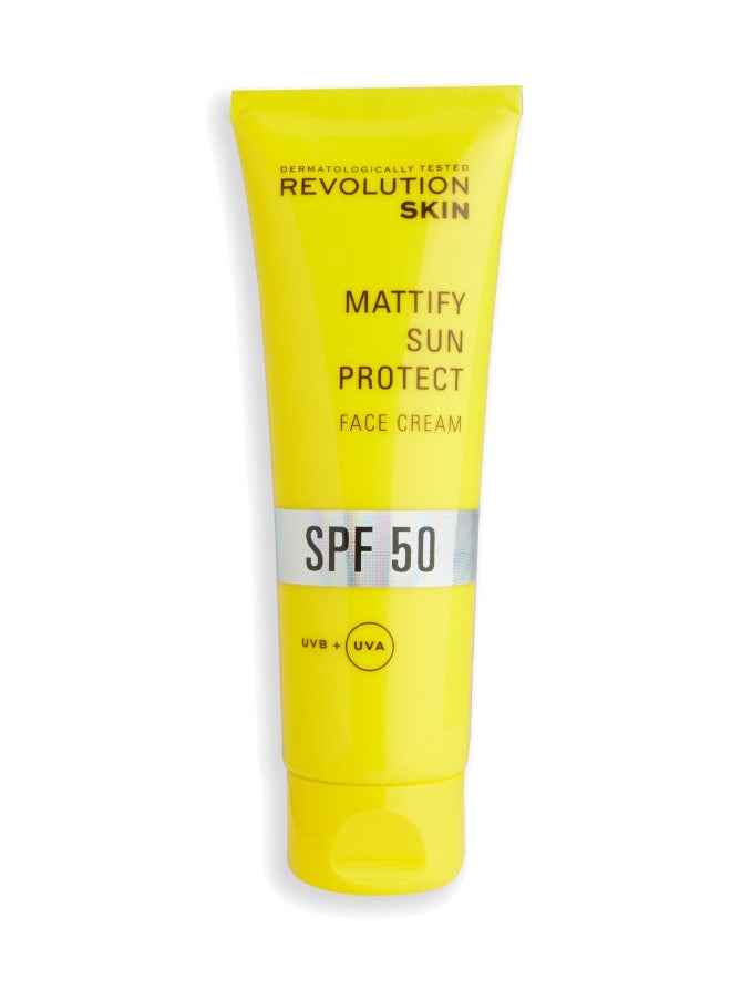 Revolution Skincare SPF 50 Matt Protect Sunscreen - pzsku/Z34307C90062CF6799AEDZ/45/_/1667218564/978c76d4-626e-45a8-b4fd-ddaf78adfefa