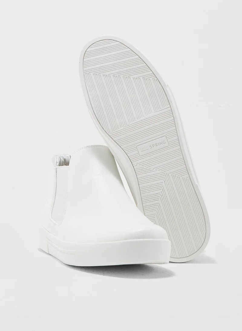 CALL IT SPRING Ladies High Top Lined Double Gore