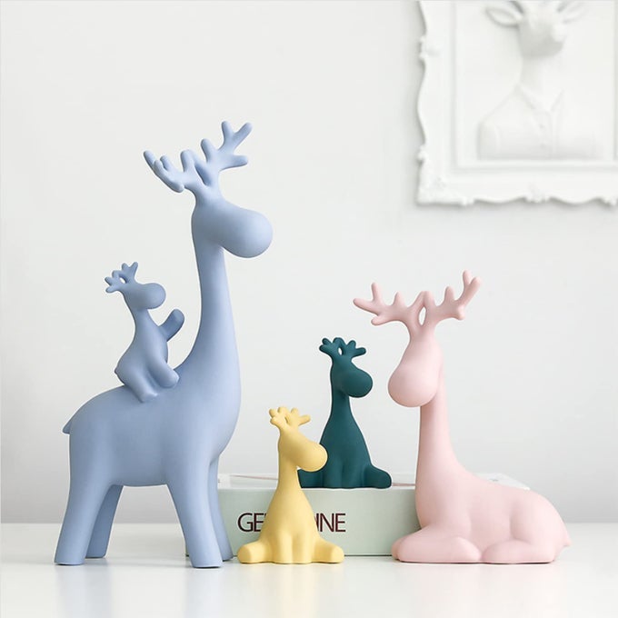Reindeer Family Statue for Home Decor Resin Figurine Set Pack of 4 Pieces Multicolor