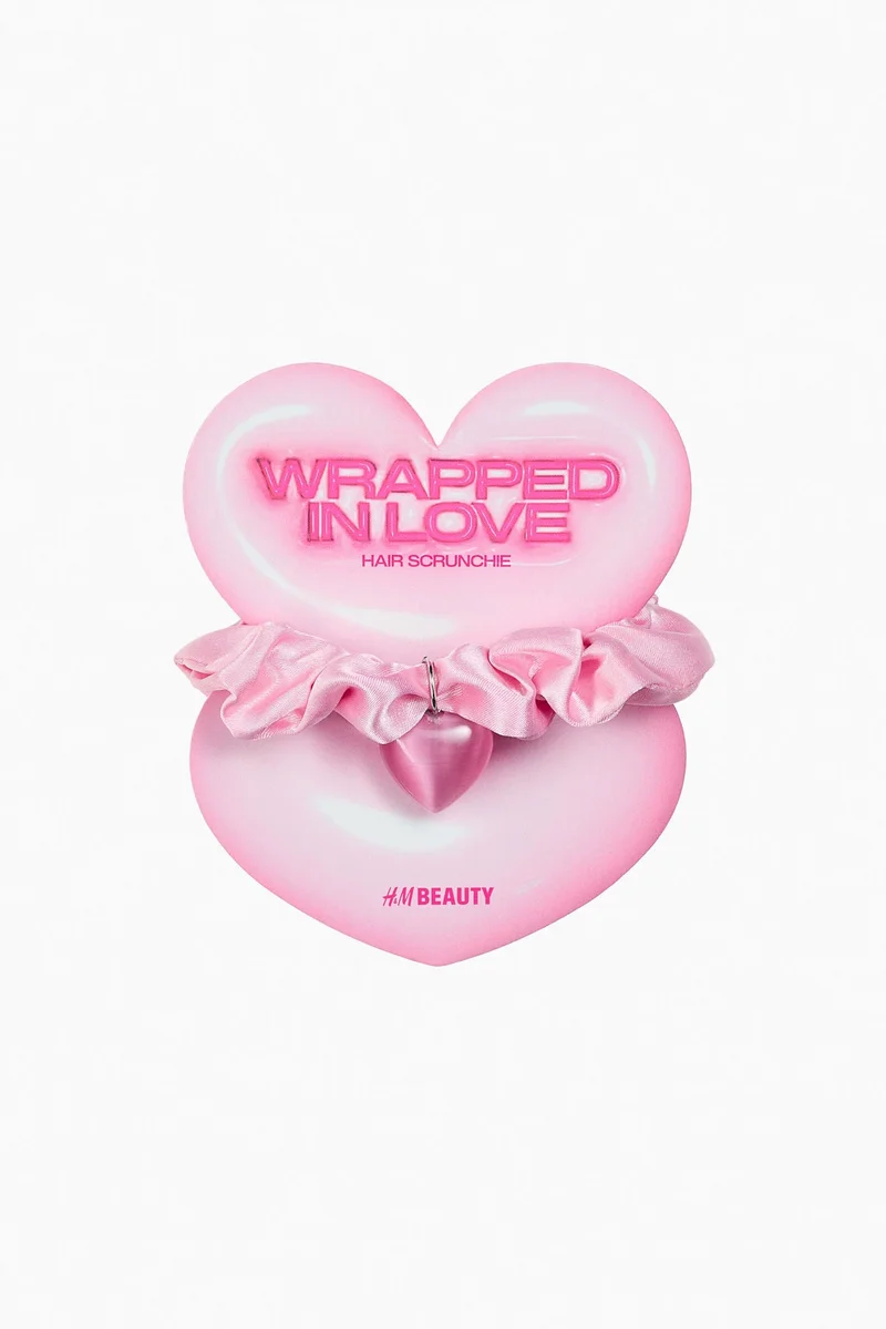 اتش اند ام ربطة شعر ساتان بتفاصيل قلب