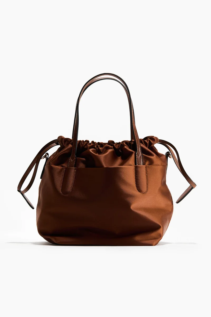 Crossbody bucket bag