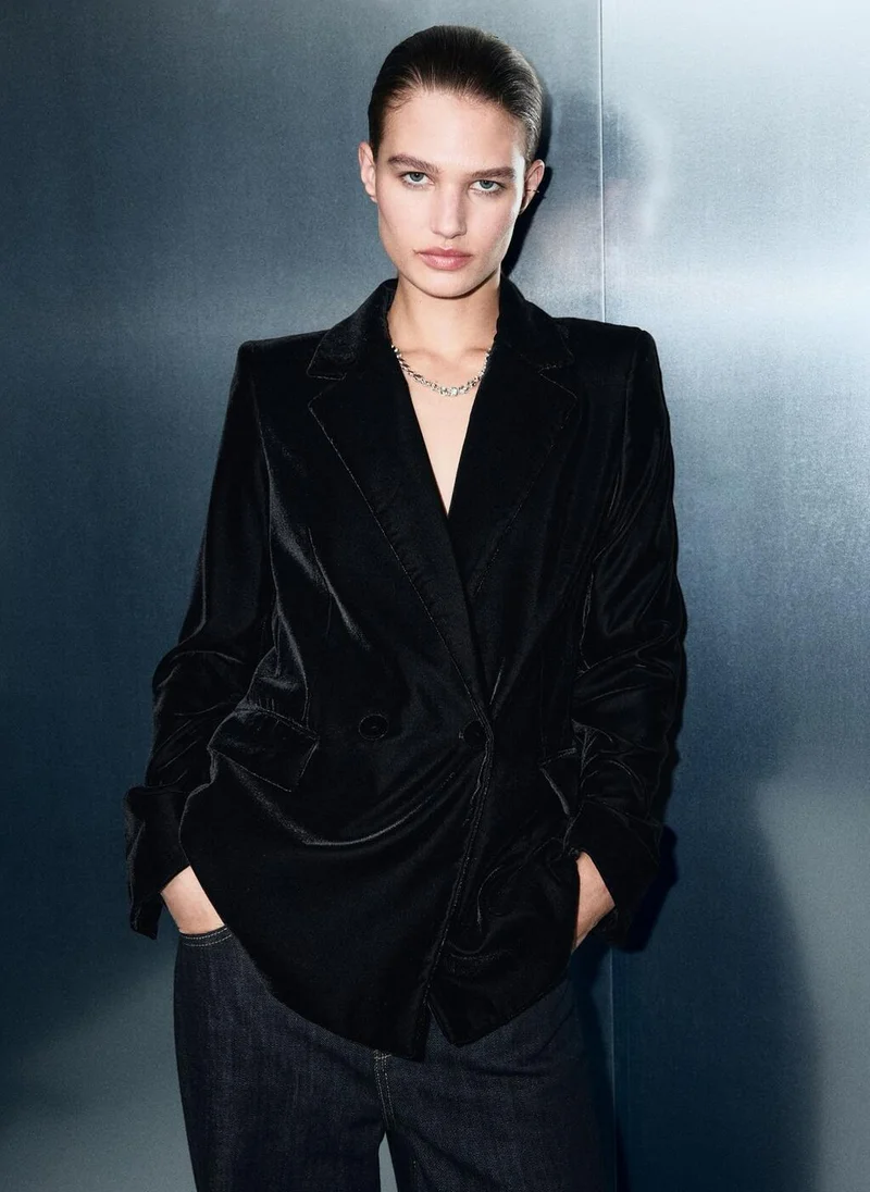 MANGO Double-breasted velvet jacket