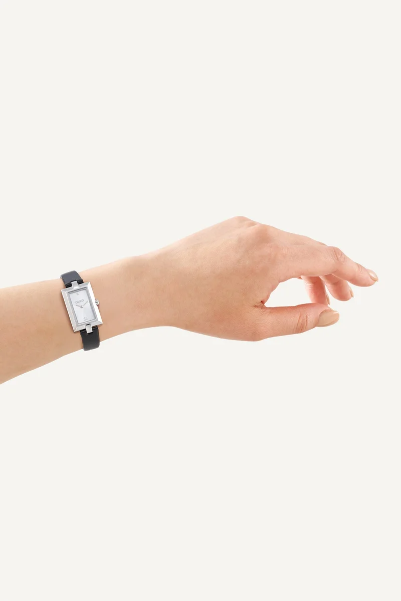 د ك ن ي Women Signature Shape 20MM Watch